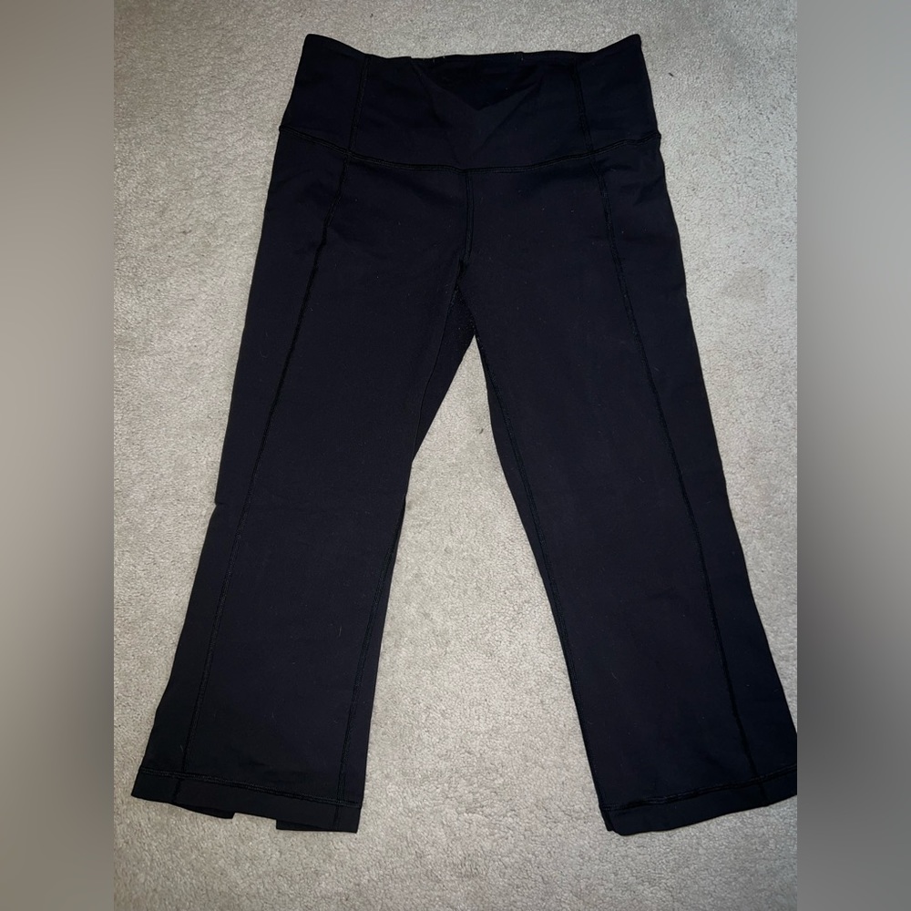 Lululemon flare cropped leggings